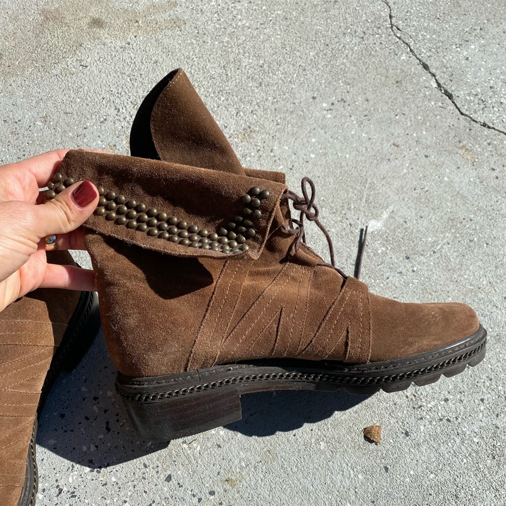Stuart Weitzman boots